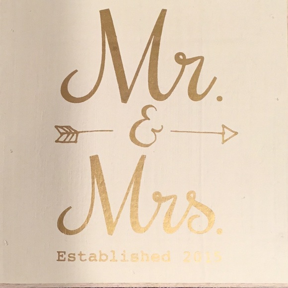 Mr and Mrs Wood Sign Year 2015 - Picture 7 of 7